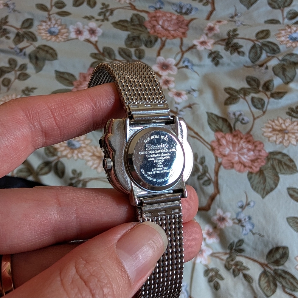 Hello Kitty Watch - Picture 4 of 4